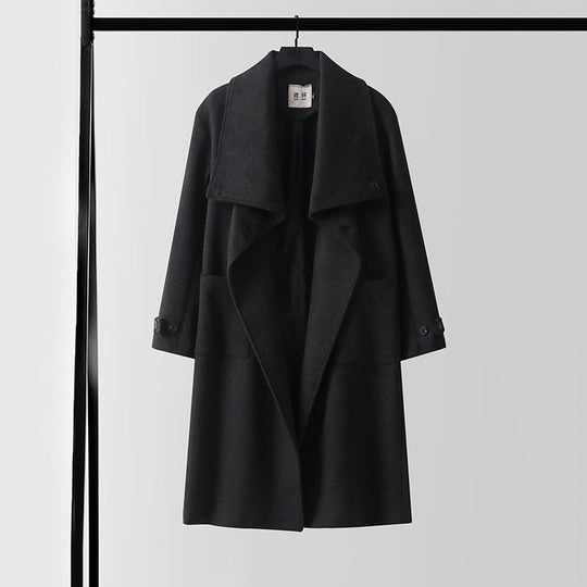 Damen Eleganter langer Wollmix-Cocoon-Mantel mit überlappendem Schalkragen und aufgesetzten Taschen Nord Taschen