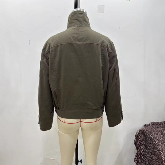 Damen Kurzblouson mit hohem Stehkragen, verdecktem Reißverschluss und Taillengürtel Nord Taschen