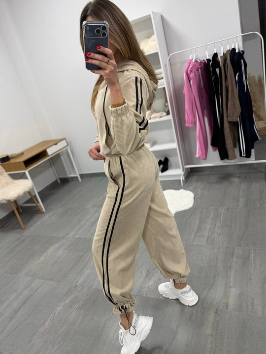 Damen Cord-Jogginganzug mit Kapuze, seitlichen Kontraststreifen, Tunnelzug und elastischen Saumbündchen Nord Taschen