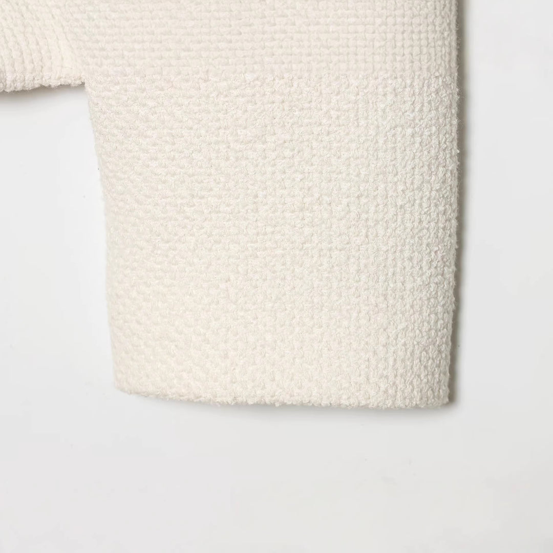 Damen Bouclé-Cropped-Jacke mit Stehkragen, bezogenen Knöpfen und aufgesetzten Pattentaschen Nord Taschen