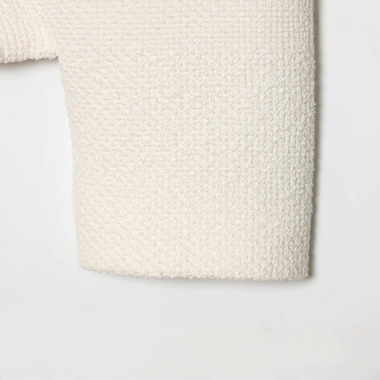 Damen Bouclé-Cropped-Jacke mit Stehkragen, bezogenen Knöpfen und aufgesetzten Pattentaschen Nord Taschen