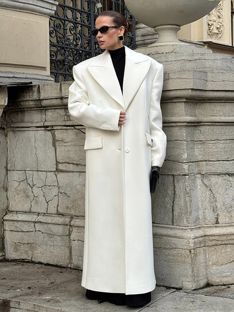 Damen Maxilanger Oversize-Wollmixmantel mit markanten Schulterpolstern und Reverskragen Nord Taschen