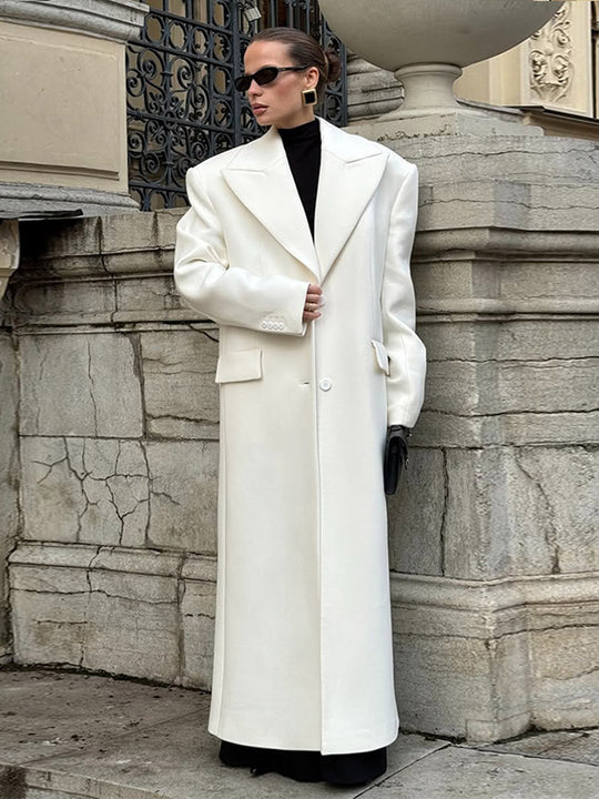 Damen Maxilanger Oversize-Wollmixmantel mit markanten Schulterpolstern und Reverskragen Nord Taschen