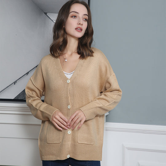 Damen Feiner Oversize-Strickcardigan mit V-Ausschnitt, Knopfleiste und aufgesetzten Eingrifftaschen Nord Taschen