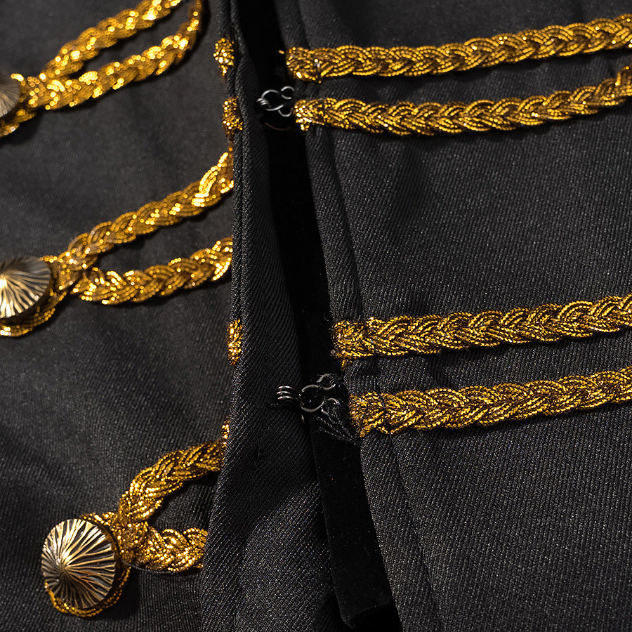 Damen Military-inspirierte Kurzjacke mit goldenen Zierborten Nord Taschen