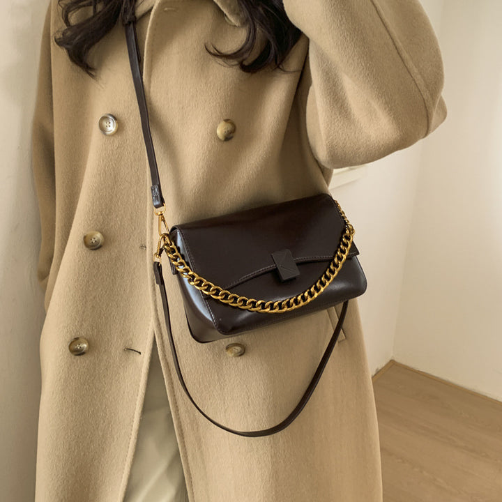 Damen Schultertasche mit modischem Kettenakzent und verstellbarem Riemen Nord Taschen