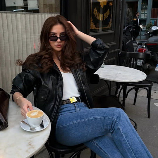 Damen Gerade geschnittene Jeans mit hoher Taille, rohem Saum und leichtem Bootcut Nord Taschen