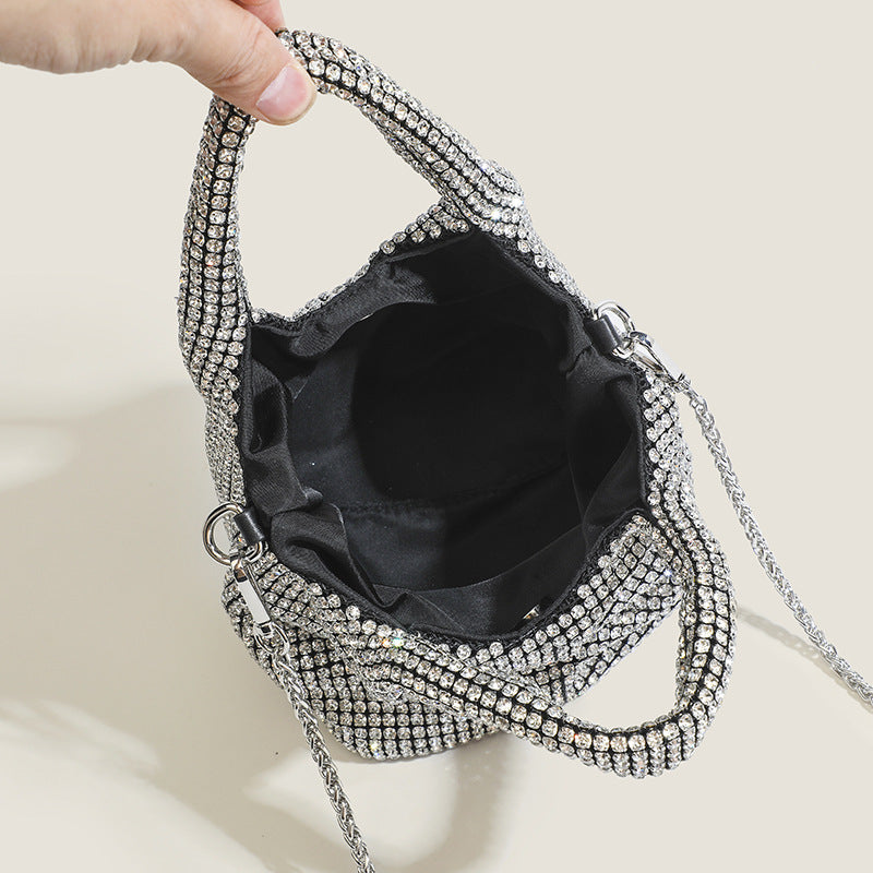 Damen Glamouröse Shopper-Tasche mit funkelndem Strass und modischem Kettenhenkel Nord Taschen