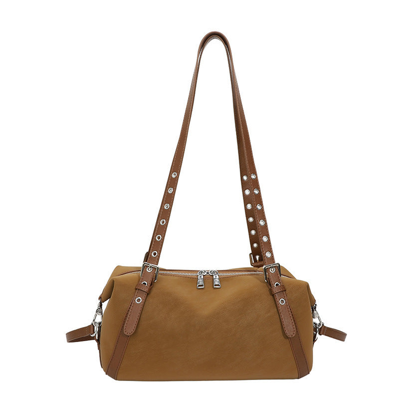 Damen Handtasche mit modischen Nieten und praktischen Fächern Nord Taschen