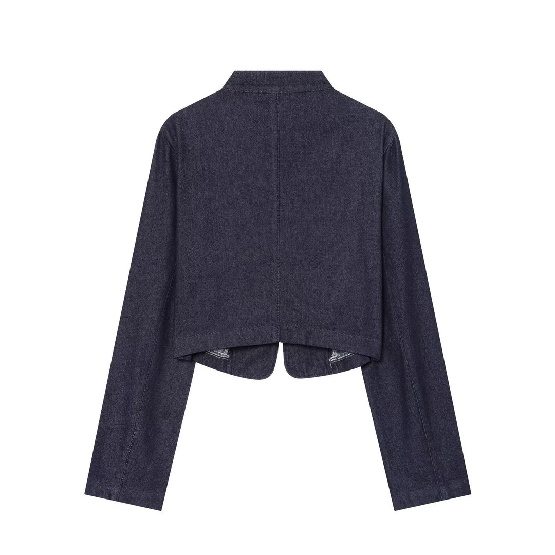 Damen kurze Denim‑Militärjacke mit Stehkragen und dekorativer Zierknopfleiste Nord Taschen