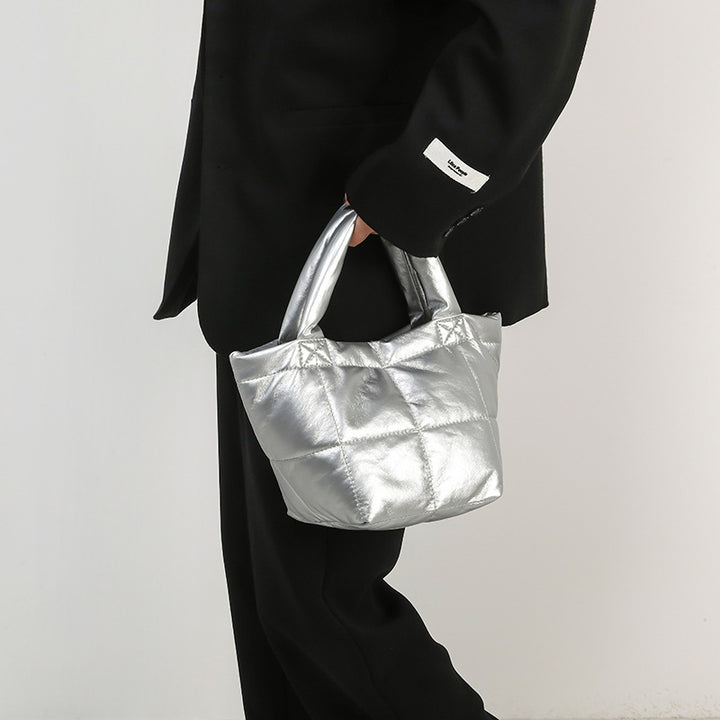 Damen Handtasche aus hochwertigem, gestepptem Kunstleder Nord Taschen