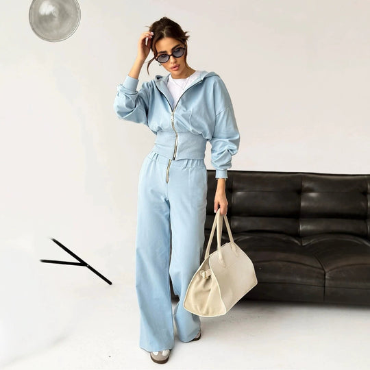 Damen tailliertes Zip-Hoodie und ausgestelltes High-Waist-Hose Lounge-Set Nord Taschen