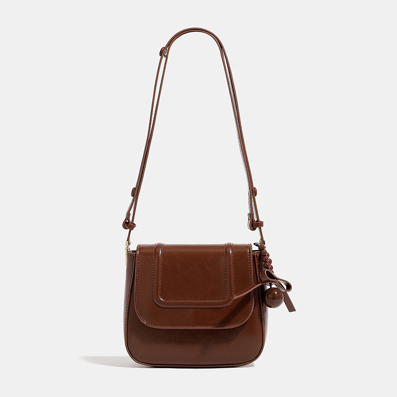 Damen Umhängetasche mit elegantem Klappverschluss und modischen Akzenten Nord Taschen