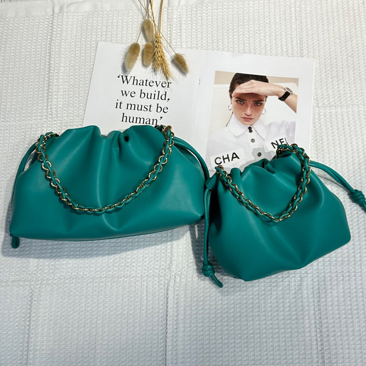 Damen modische Beuteltasche mit künstlerischem Kettenhenkel Nord Taschen