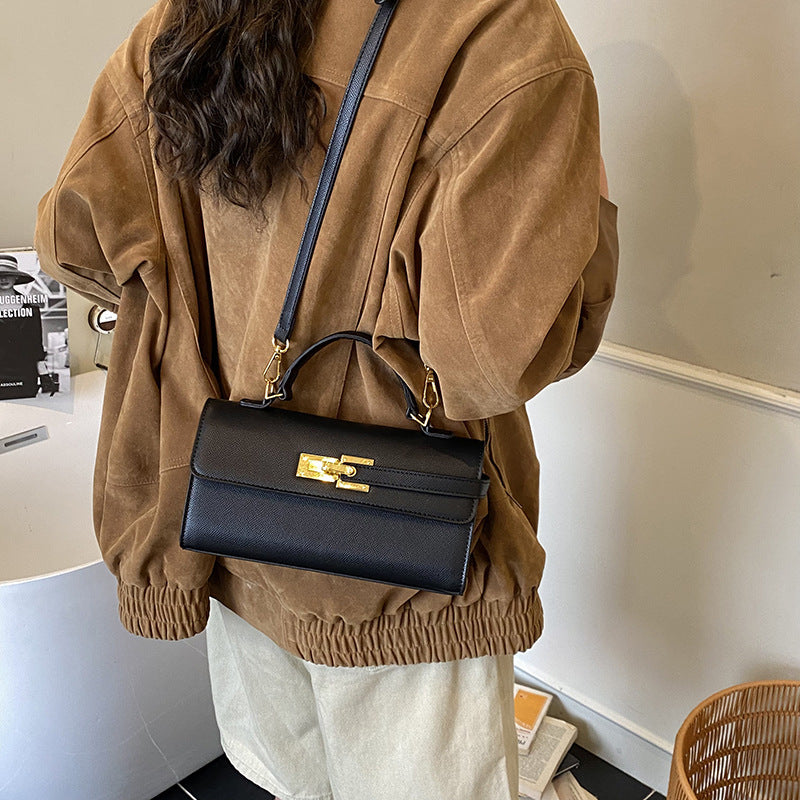 Damen Designer Umhängetasche mit luxuriösem Kettenverschluss Nord Taschen