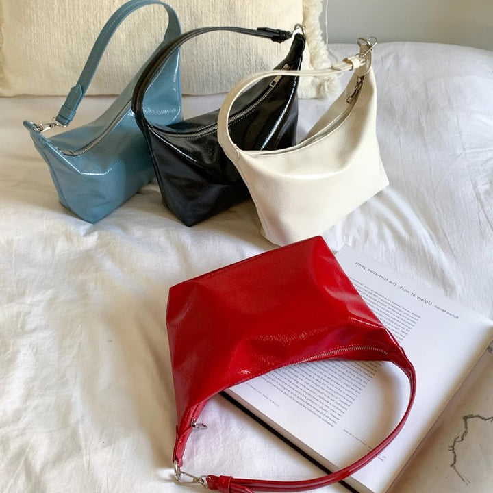 Damen Hobo-Tasche mit glänzender Oberfläche und modernem Design Nord Taschen