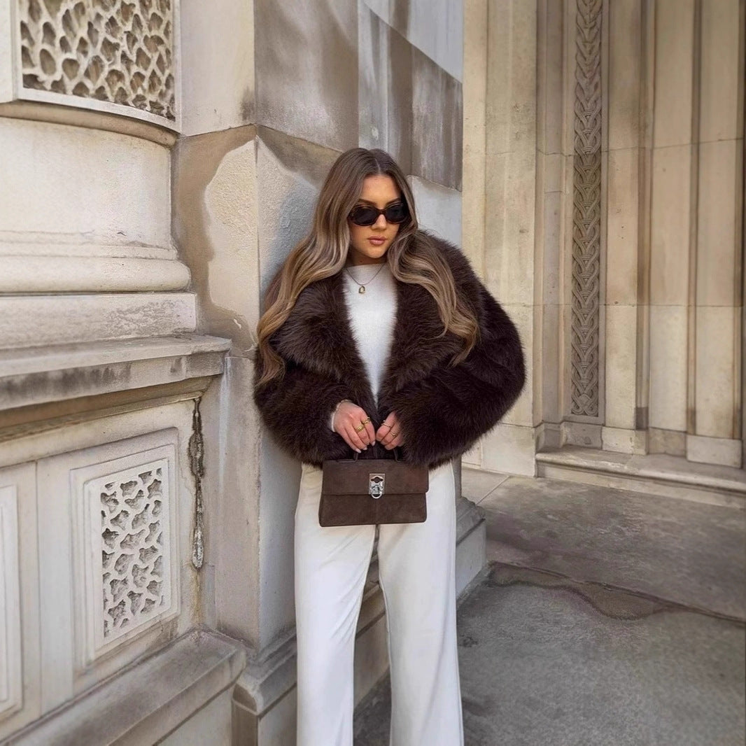 Damen Kurzer Boxy Kunstpelz‑Blouson mit voluminösem Schalkragen Nord Taschen