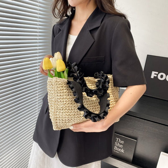 Damen Strandtasche aus handgewebtem Naturmaterial mit dekorativem Kordelzug Nord Taschen