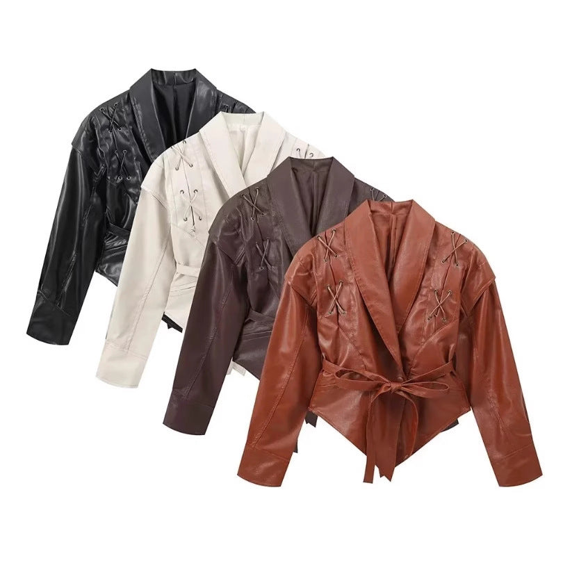 Damen Kurzjacke aus Wildlederoptik mit Wickelgürtel, Schalkragen und Schnürdetail Nord Taschen