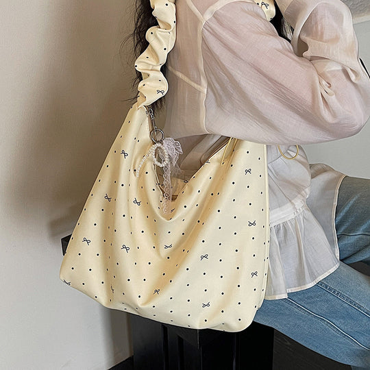 Damen Hobo-Tasche mit trendigem Punktedesign und geflochtenem Schulterriemen Nord Taschen