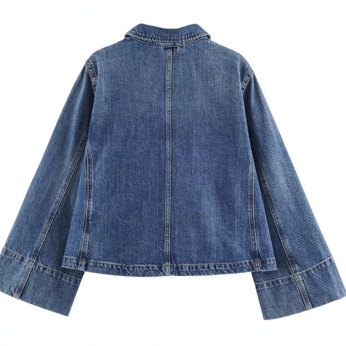 Damen Kurzer Boxy-Jeansblouson mit oversized Manschetten und aufgesetzten Taschen Nord Taschen