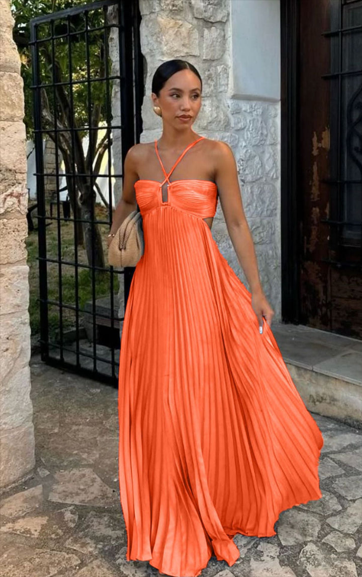Damen Plisseekleid mit schulterfreiem Design und raffinierten Trägerdetails