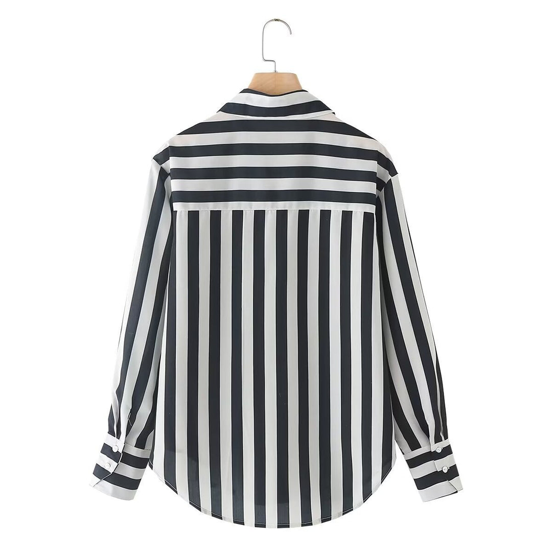 Damen elegante Bluse mit modernem Streifenmuster und klassischem Kragen