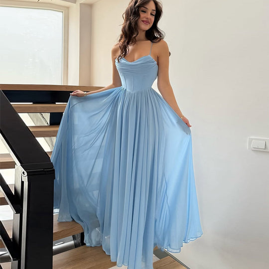Damen Maxikleid mit zarten Raffungen und eleganter A-Linien-Form Nord Taschen