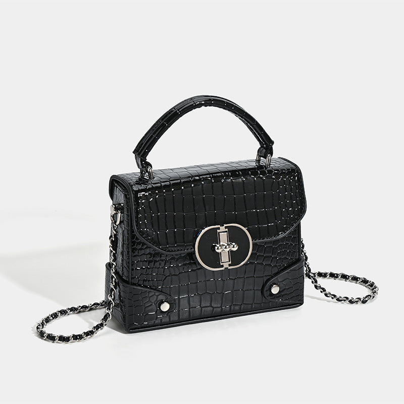 Damen Umhängetasche mit edlem Kroko-Look und luxuriösem Kettenverschluss Nord Taschen