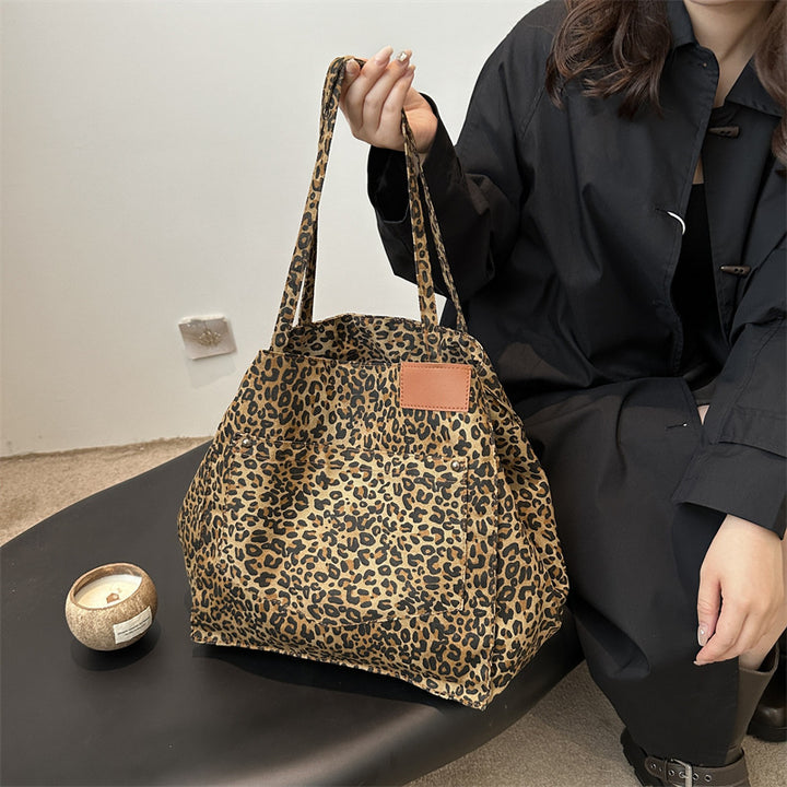 Damen große Umhängetasche mit Leopardenmuster Nord Taschen