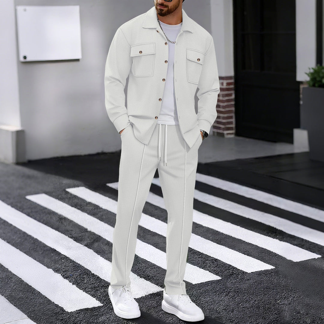 Herren modisches Freizeit-Set mit strukturierter Jacke und bequemen Hosen