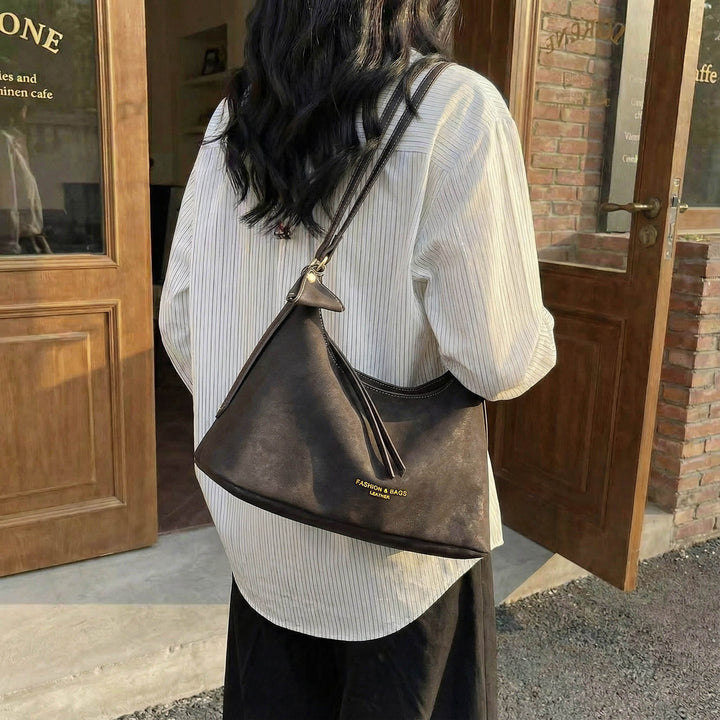 Damen Hobo-Tasche mit elegantem, weich strukturiertem Kunstleder Nord Taschen