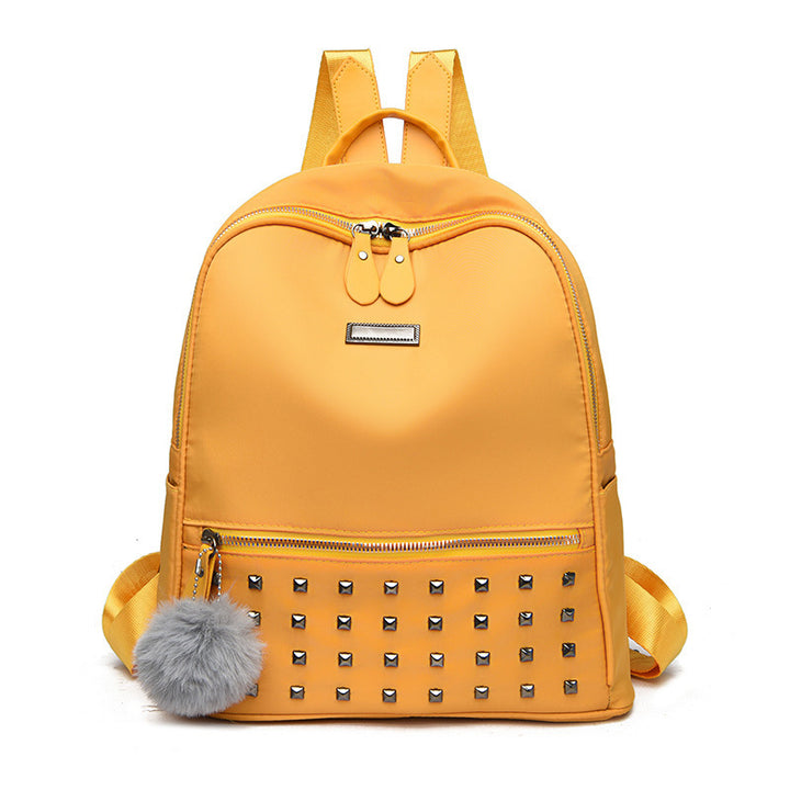 Damen modischer Rucksack mit Nieten und Pom-Pom Nord Taschen