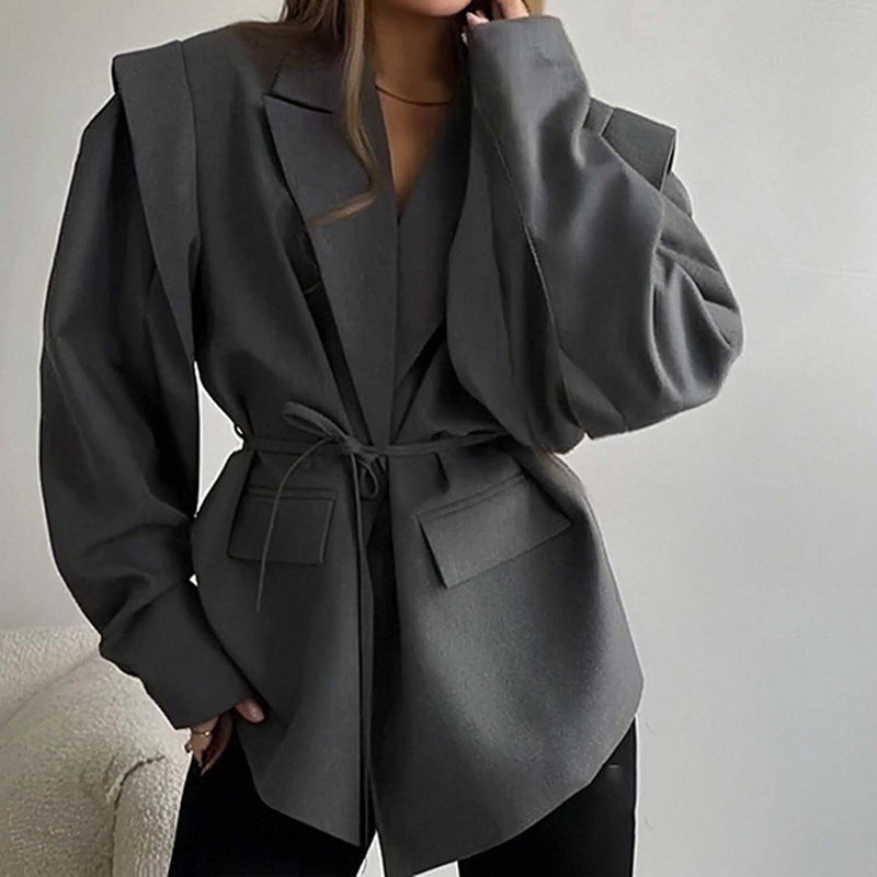 Damen Taillierter Wickelblazer mit Schulterpolstern und Bindegürtel Nord Taschen