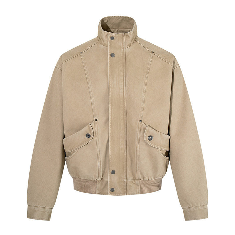 Herren Kurz geschnittene Utility-Bomberjacke aus Baumwoll-Canvas mit Stehkragen, verdeckter Druckknopfleiste und geripptem Saum Nord Taschen