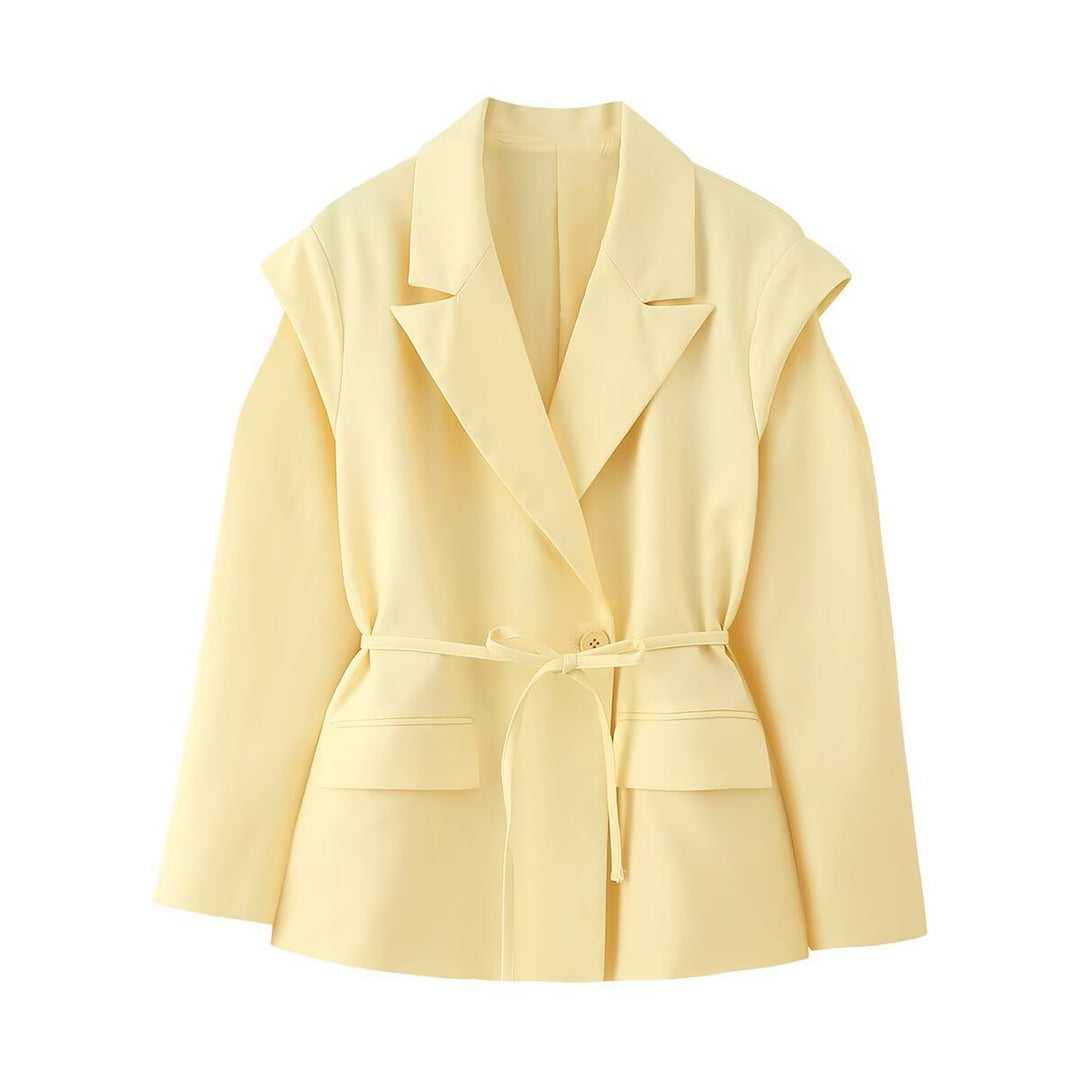 Damen Blazer mit Cut-Out‑Schultern, Taillengürtel und Pattentaschen Nord Taschen