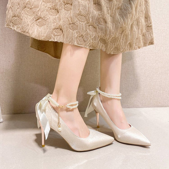 Damen Spitzenhigh Heels mit Perlenakzenten und elegantem Schleifenverschluss