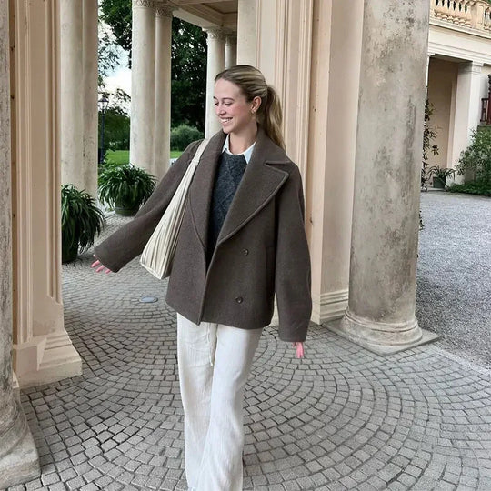 Damen 600+ kurzer oversized Wollmix‑Mantel mit weitem Schnitt und Reverskragen Nord Taschen