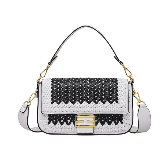 Damen Umhängetasche mit geflochtenem Design und goldenen Akzenten Nord Taschen