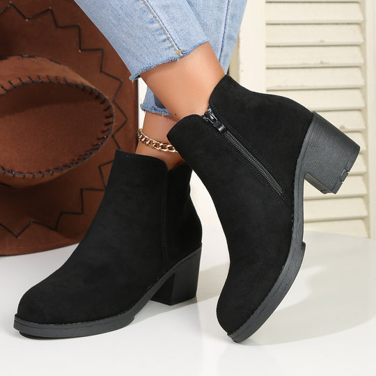 Damen Ankleboots mit mittelhohem Blockabsatz, seitlichem Reißverschluss und Velours‑Optik Nord Taschen