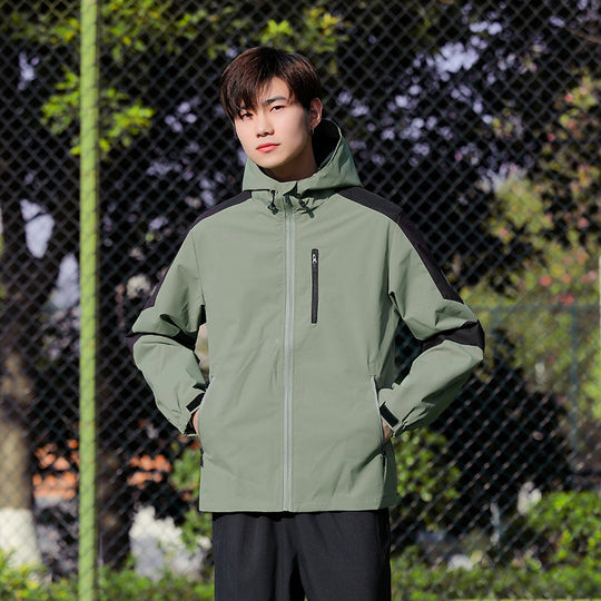 Herren Sportliche Softshell-Outdoorjacke mit Kapuze, Colorblock-Ärmel und wasserabweisender Membran Nord Taschen
