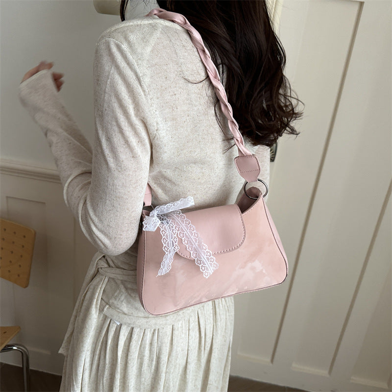 Damen elegante Umhängetasche mit raffinierten Details Nord Taschen