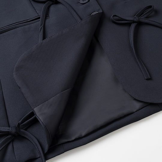 Damen Boxy‑Blazer mit dekorativen Schleifen, Reverskragen und legerer Silhouette Nord Taschen
