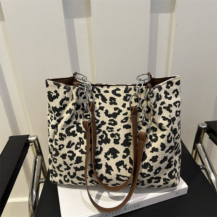 Damen Beuteltasche im modernen Leopardenmuster Nord Taschen
