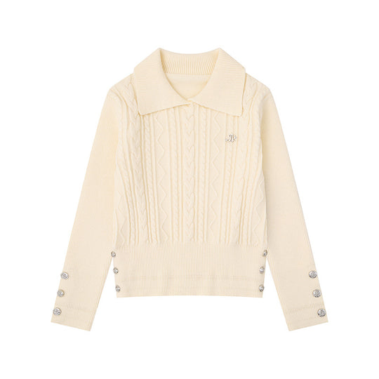 Damen Feinstrick-Polo-Pullover mit Zopfmuster, Zierknopfbesatz und taillierter Passform Nord Taschen