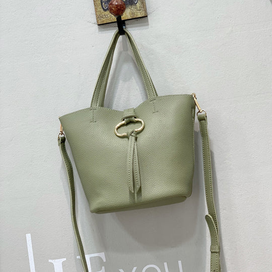 Damen Hobo-Tasche mit modernem Verschluss und praktischem Tragegurt Nord Taschen