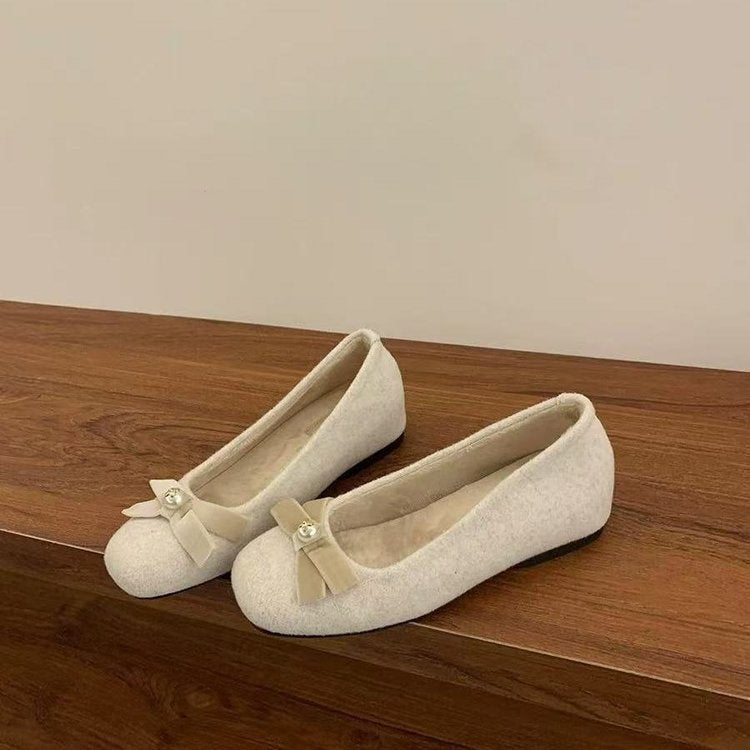 Damen Elegante und verspielte Socken mit Seidenbändern