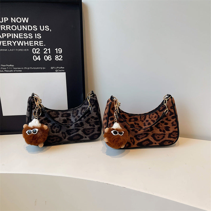 Damen Handtasche im angesagten Leoparden-Design Nord Taschen