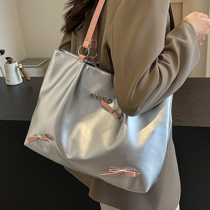 Damen Tragetasche mit eleganten Detail und hochwertigem Obermaterial Nord Taschen