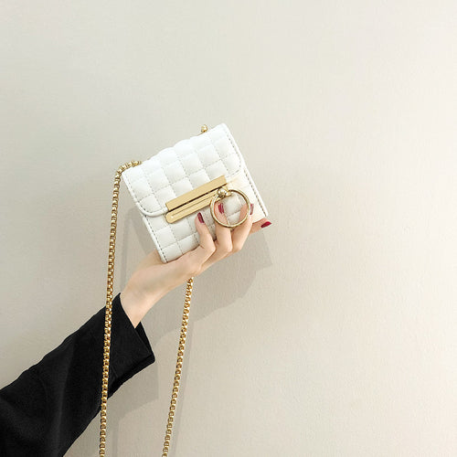 Damen Clutch mit stilvollem Kettenriemen und eleganter Steppverarbeitung Nord Taschen